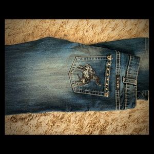 Cowgirl Tuff trendy cowgirl jeans size 30 x 35